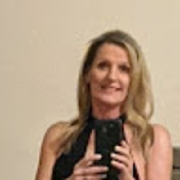 Meet your Posher, Nancy - Picture 1 of 1